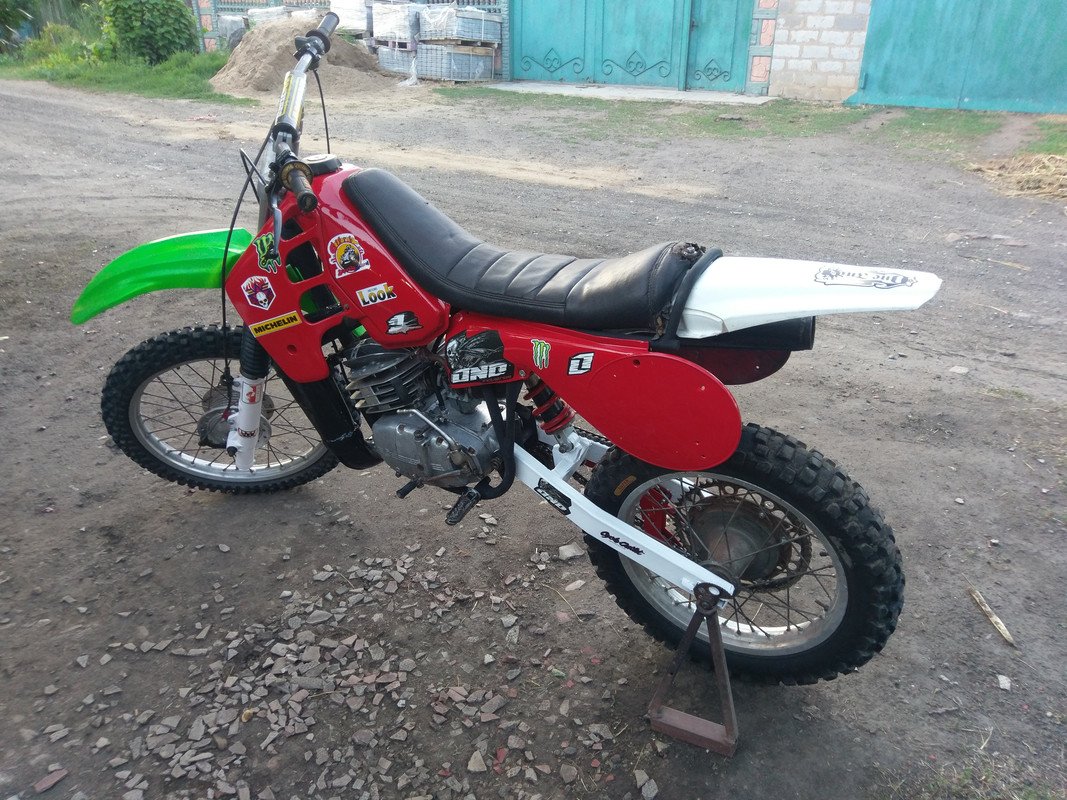 Кроссовый Чезет 514