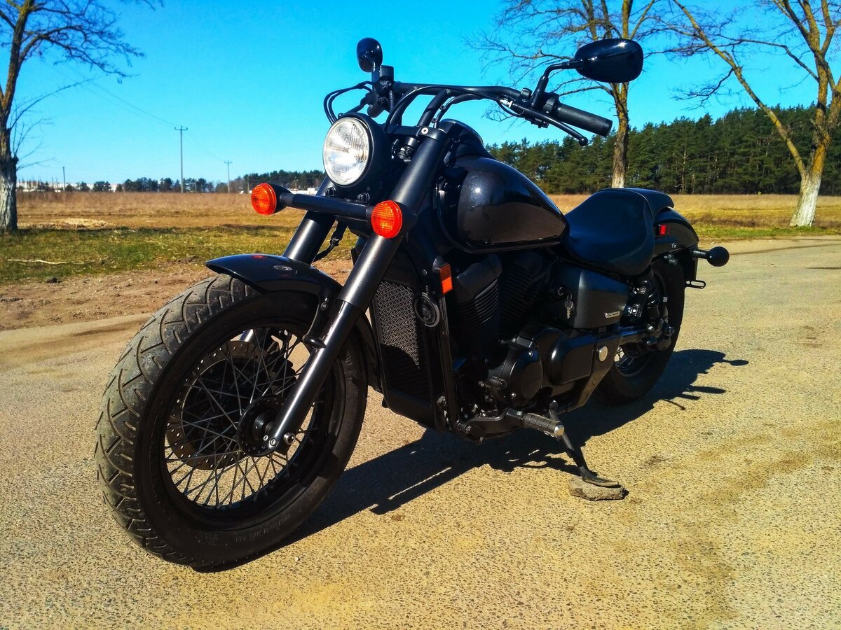 Honda VT 750 С задней покрышкой на 280