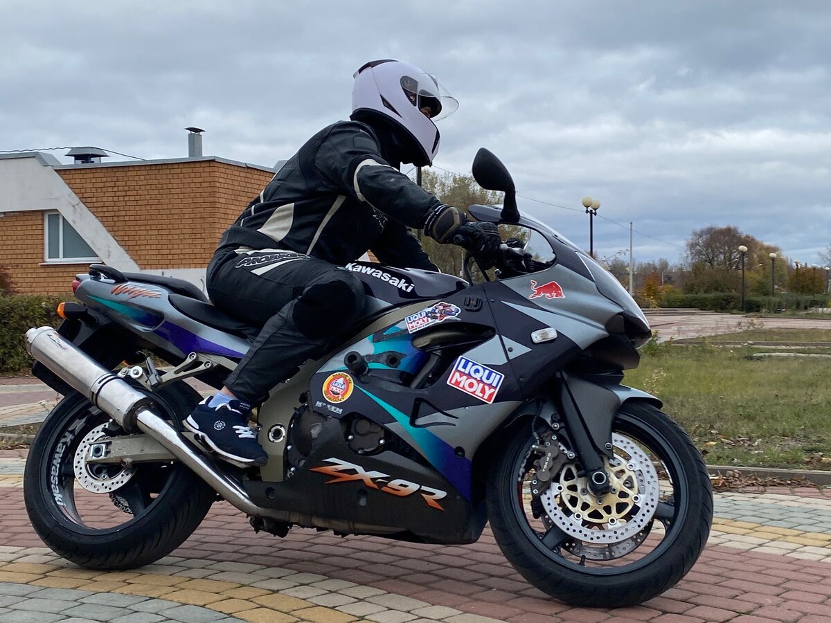 Кавасаки zx9r 2001