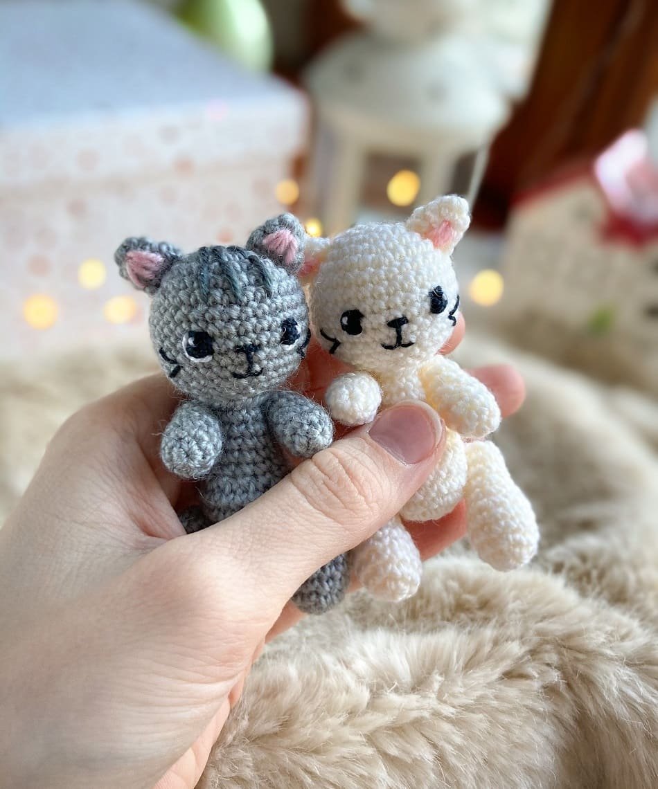 Амигуруми котенок