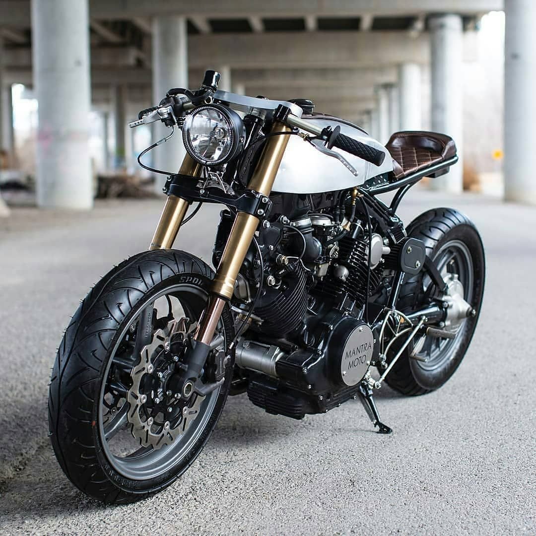 Yamaha xv750 Cafe Racer