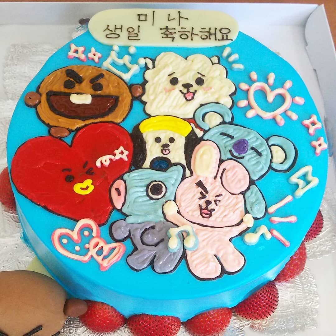 Торт BTS bt21 Tata