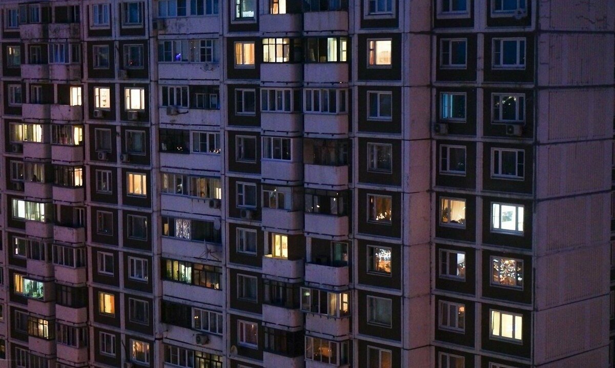Многоэтажки ночью