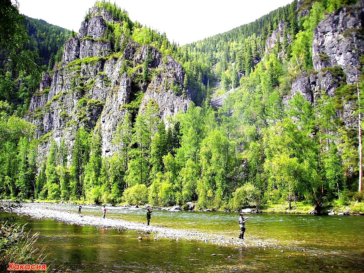 Река Кантегир в Саянах