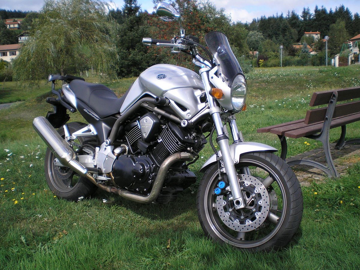 Ямаха BT 1100
