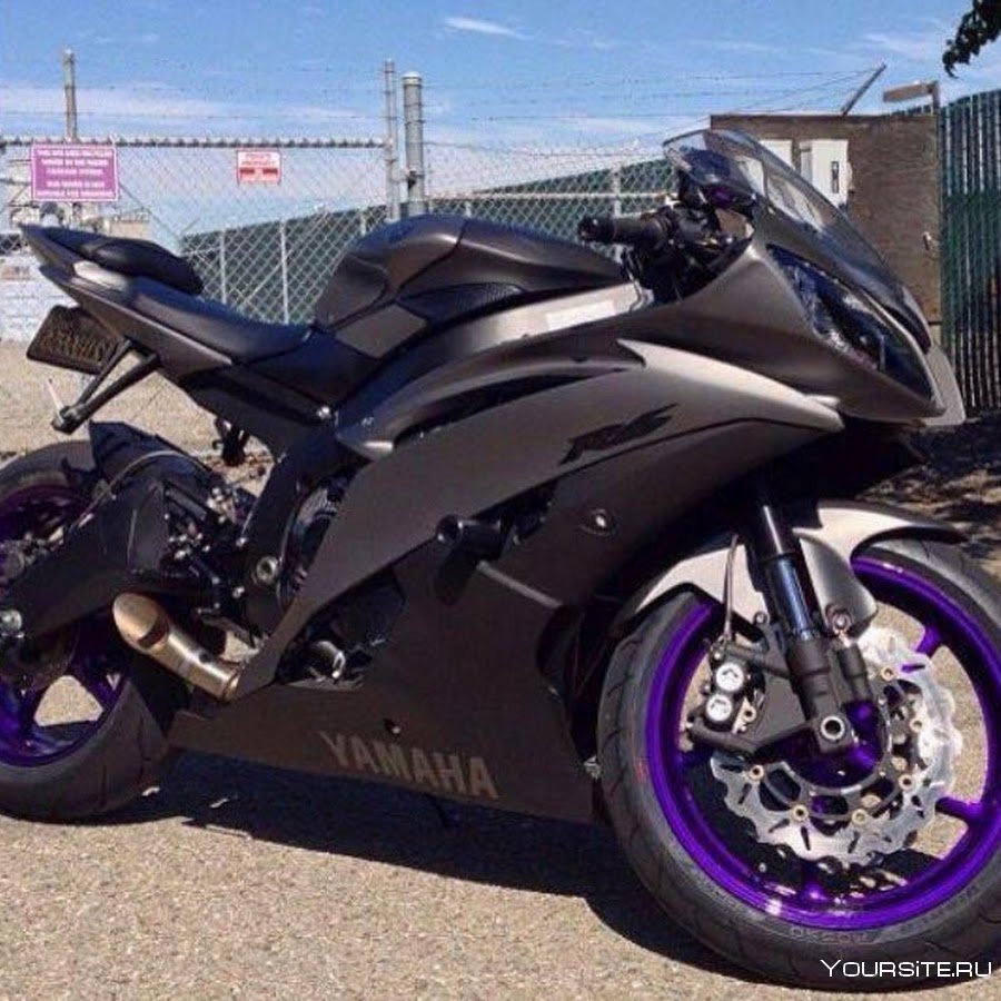 Yamaha r6 Black