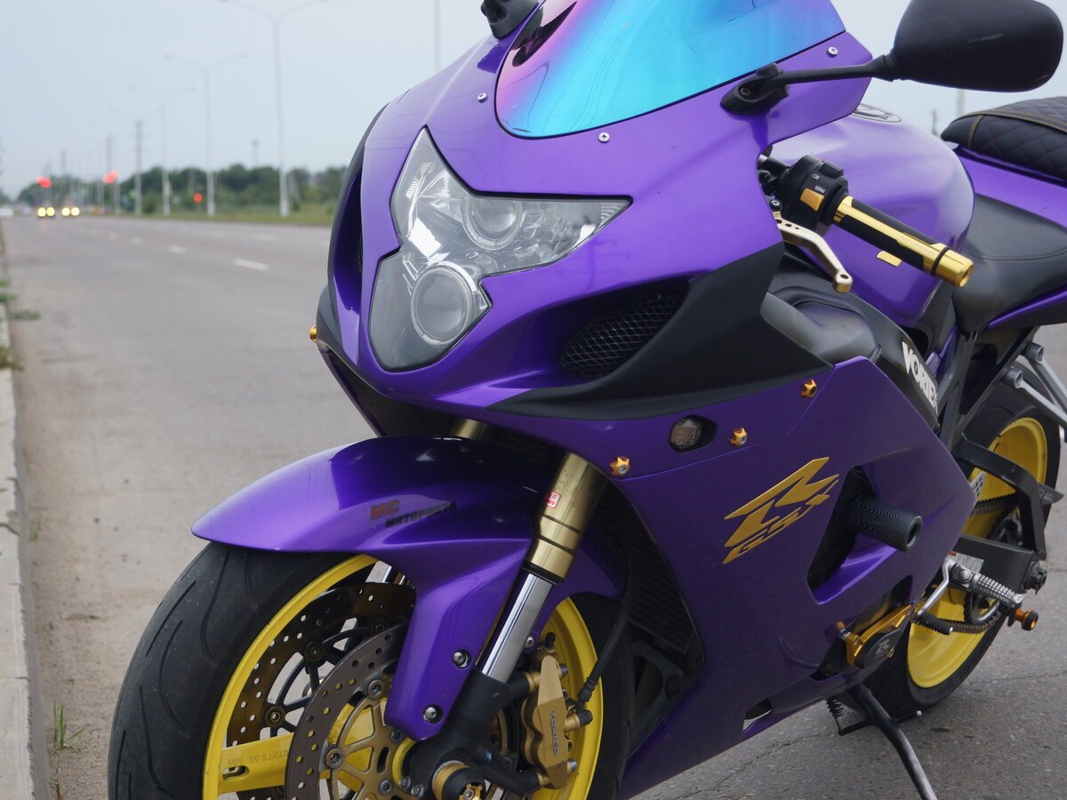 Suzuki GSXR 750 фиолетовый