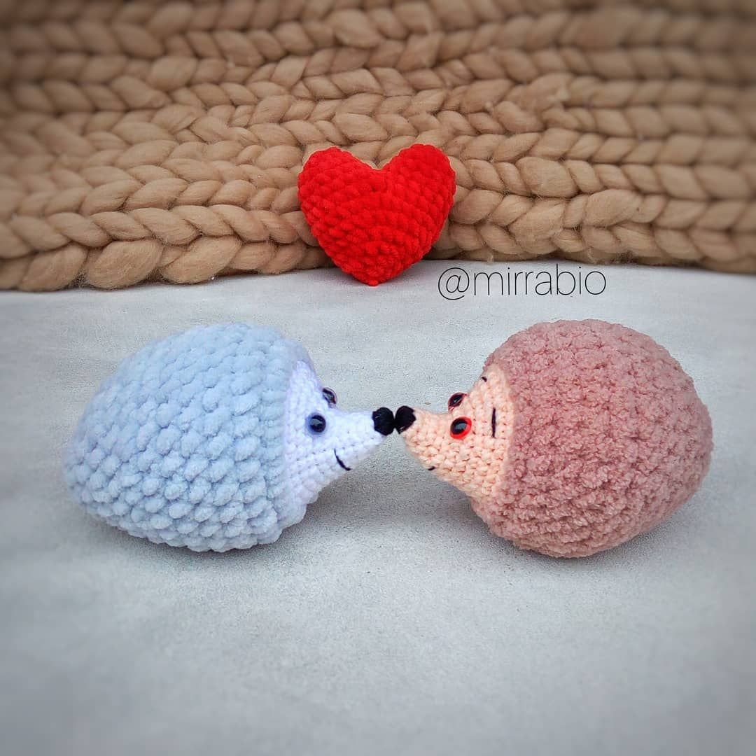 Плюшевое сердце игрушки крючком
