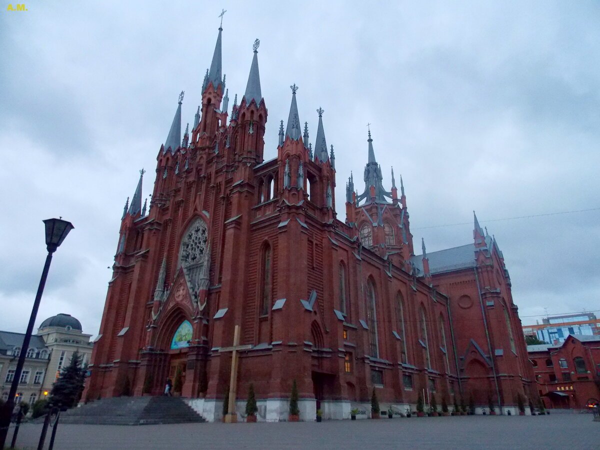 Готика в Москве архитектура