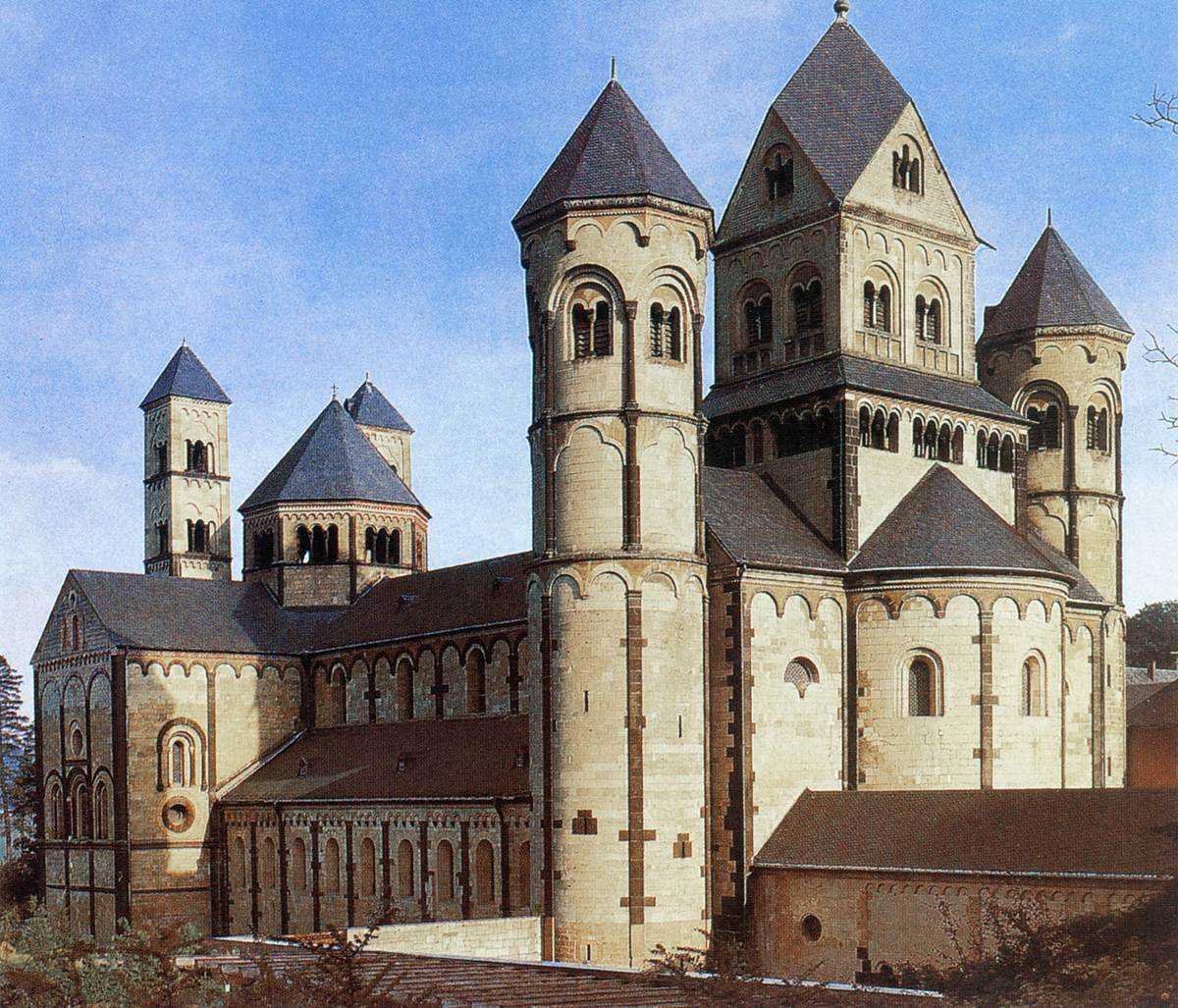 Мариенкирхе Лаахе. Романская базилика. Середина 12 в. Германия