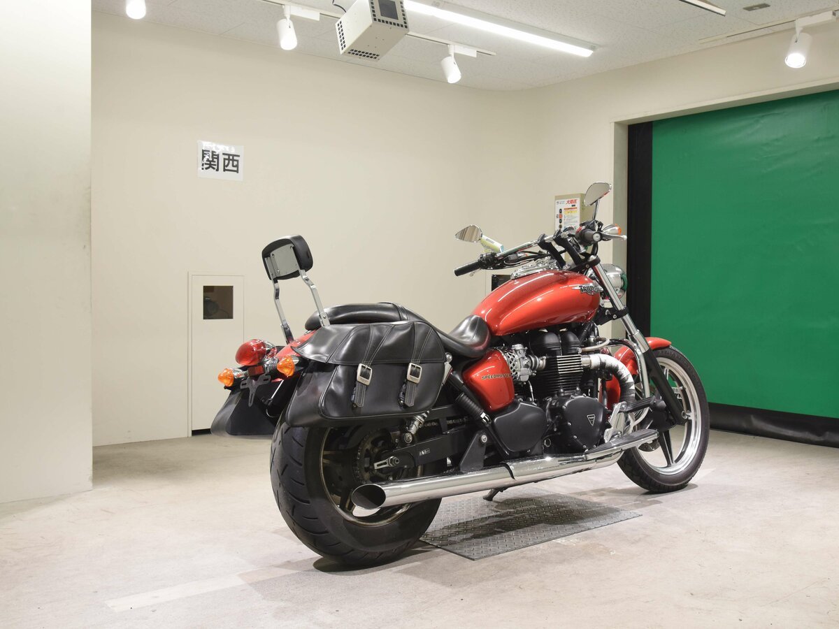 Triumph Speedmaster 2011