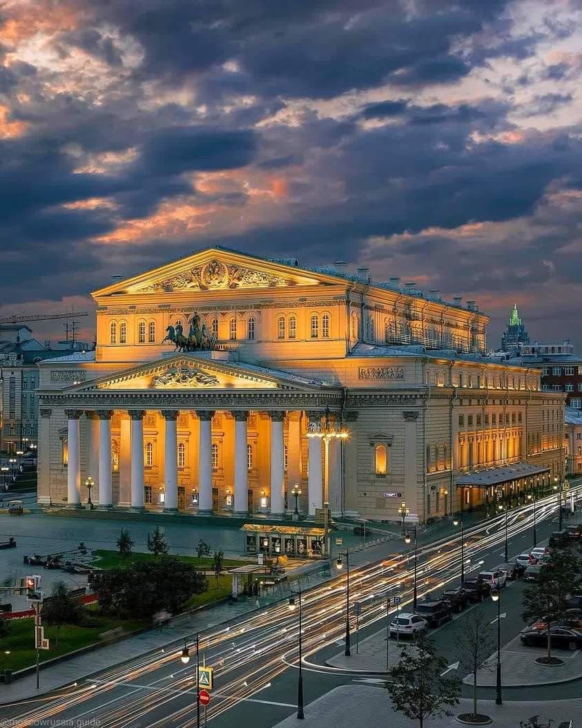Большой театр в Москве фото