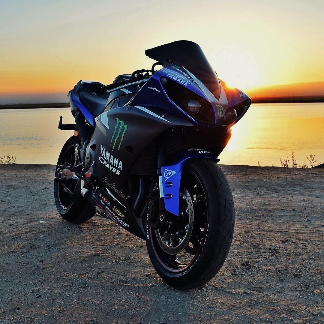Yamaha r1 Travel