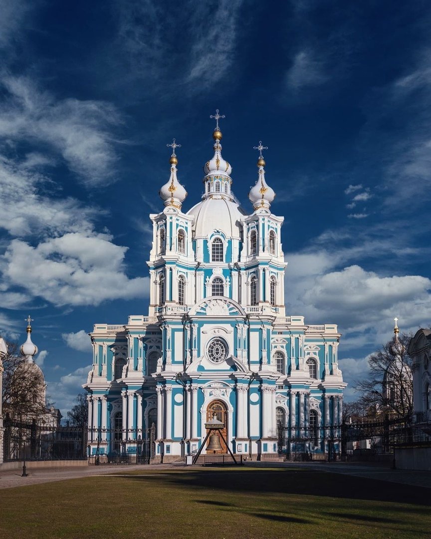 Смольный собор в Санкт-Петербурге