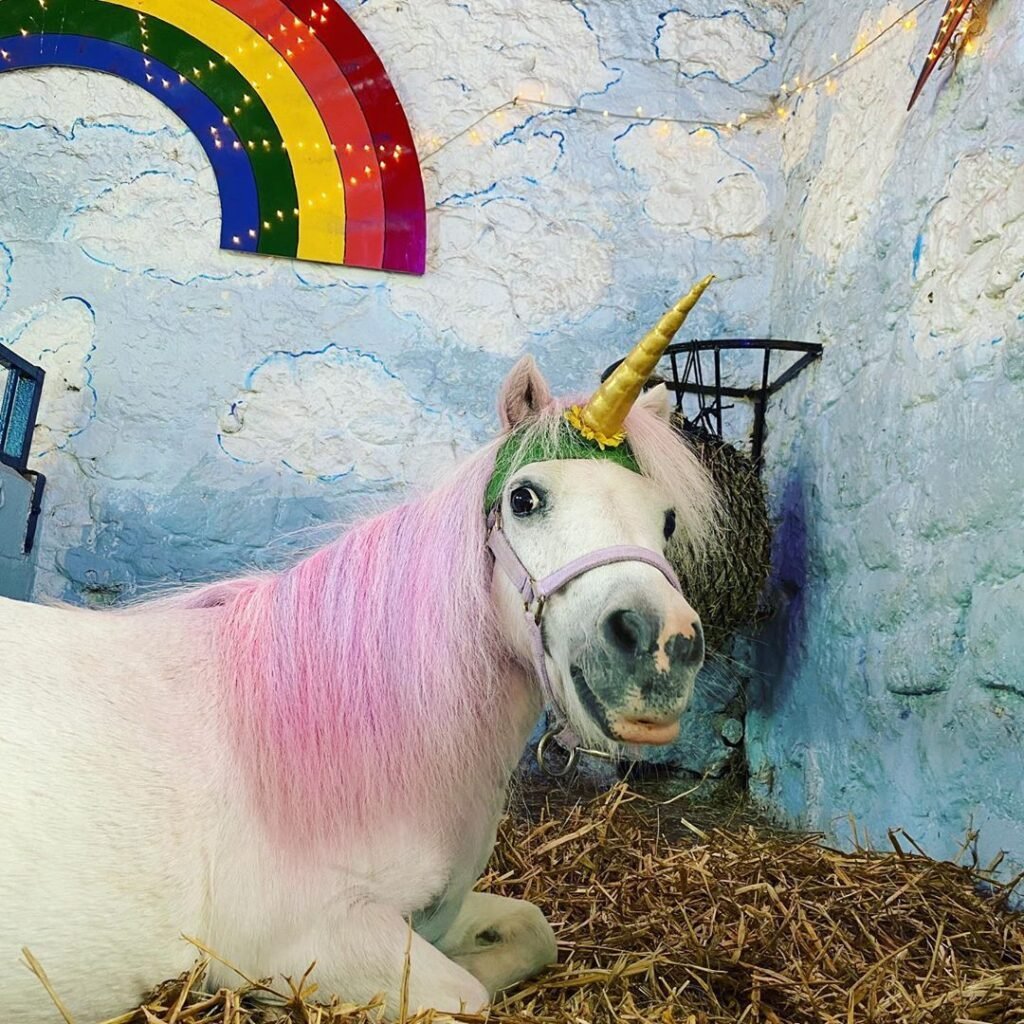 FURREAL Единорог лама