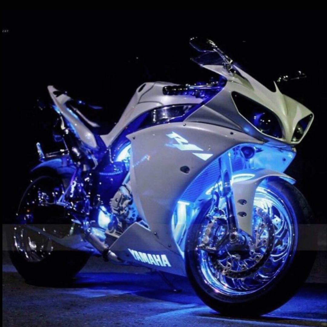 Yamaha r1 Neon