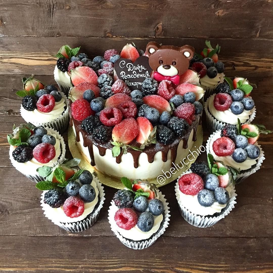Капкейки с фруктами