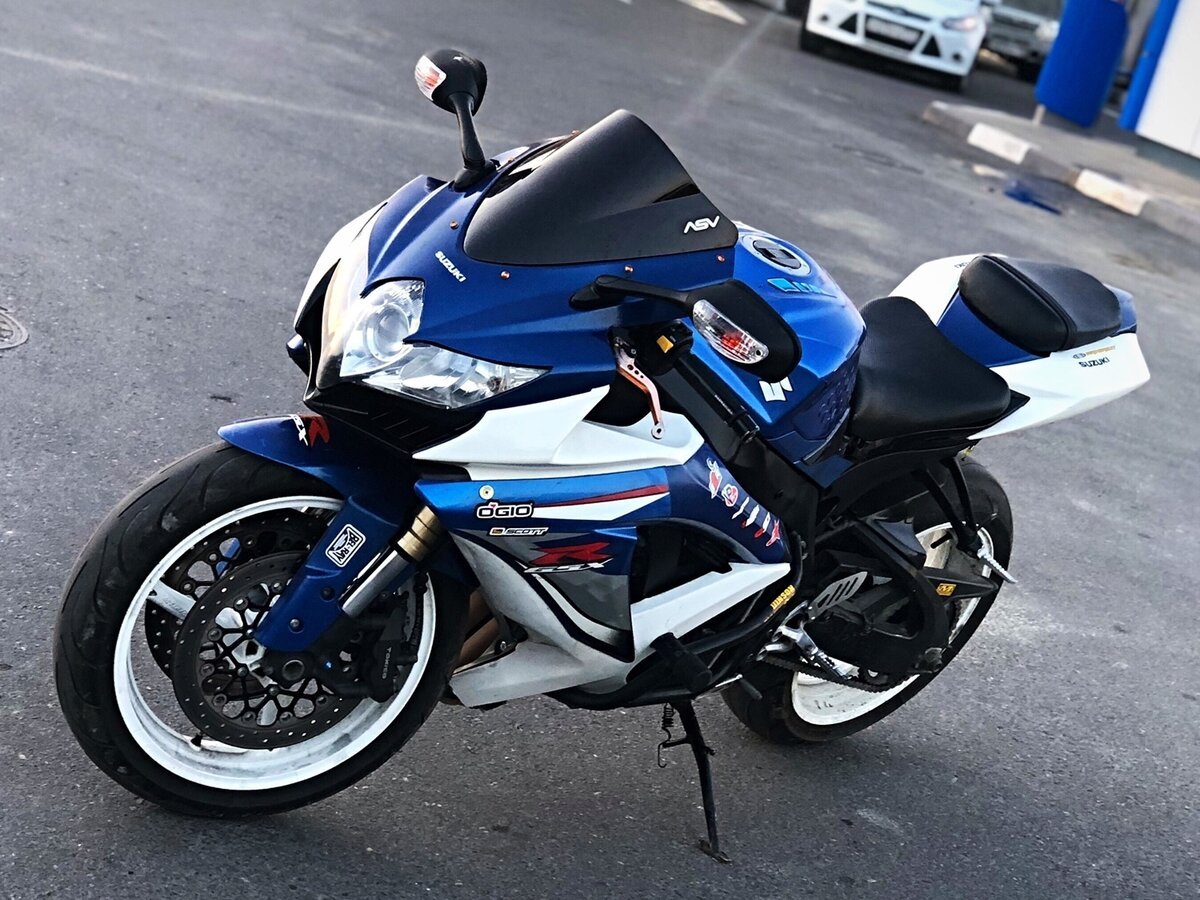 Сузуки GSX R 600