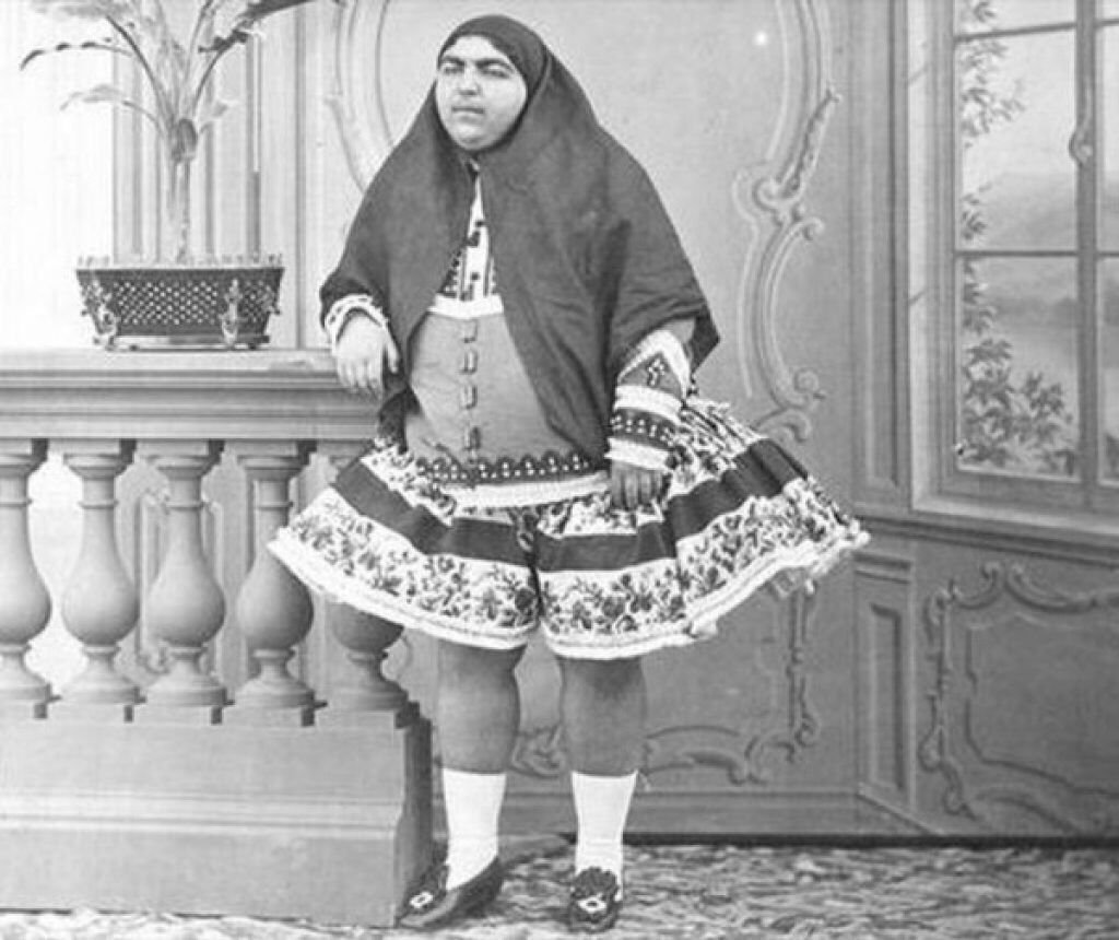 Захра Ханом Тадж ЭС-Сальтане