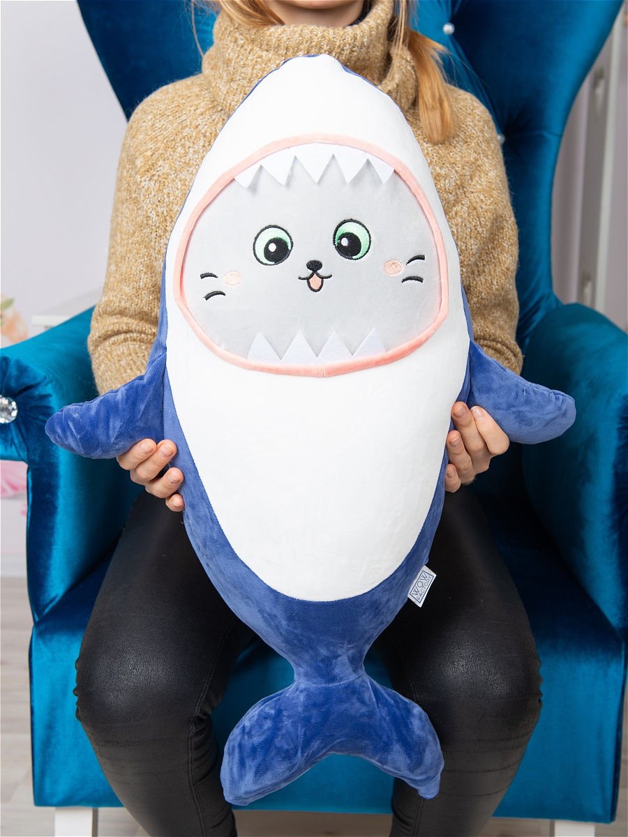 Мягкая игрушка кот в костюме акулы