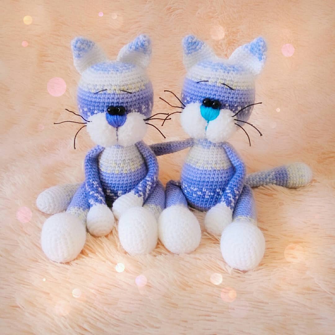 Вязаные котики крючком