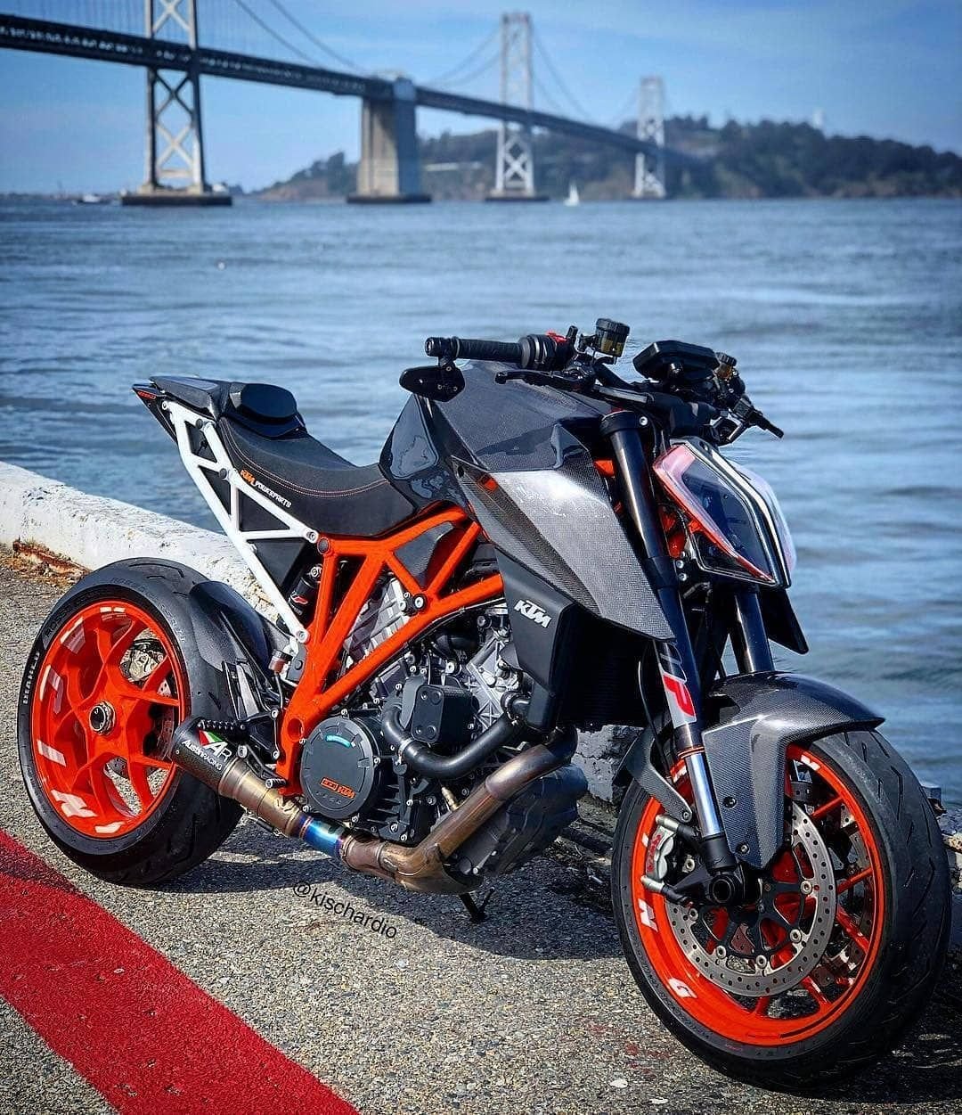 КТМ 1000 Duke