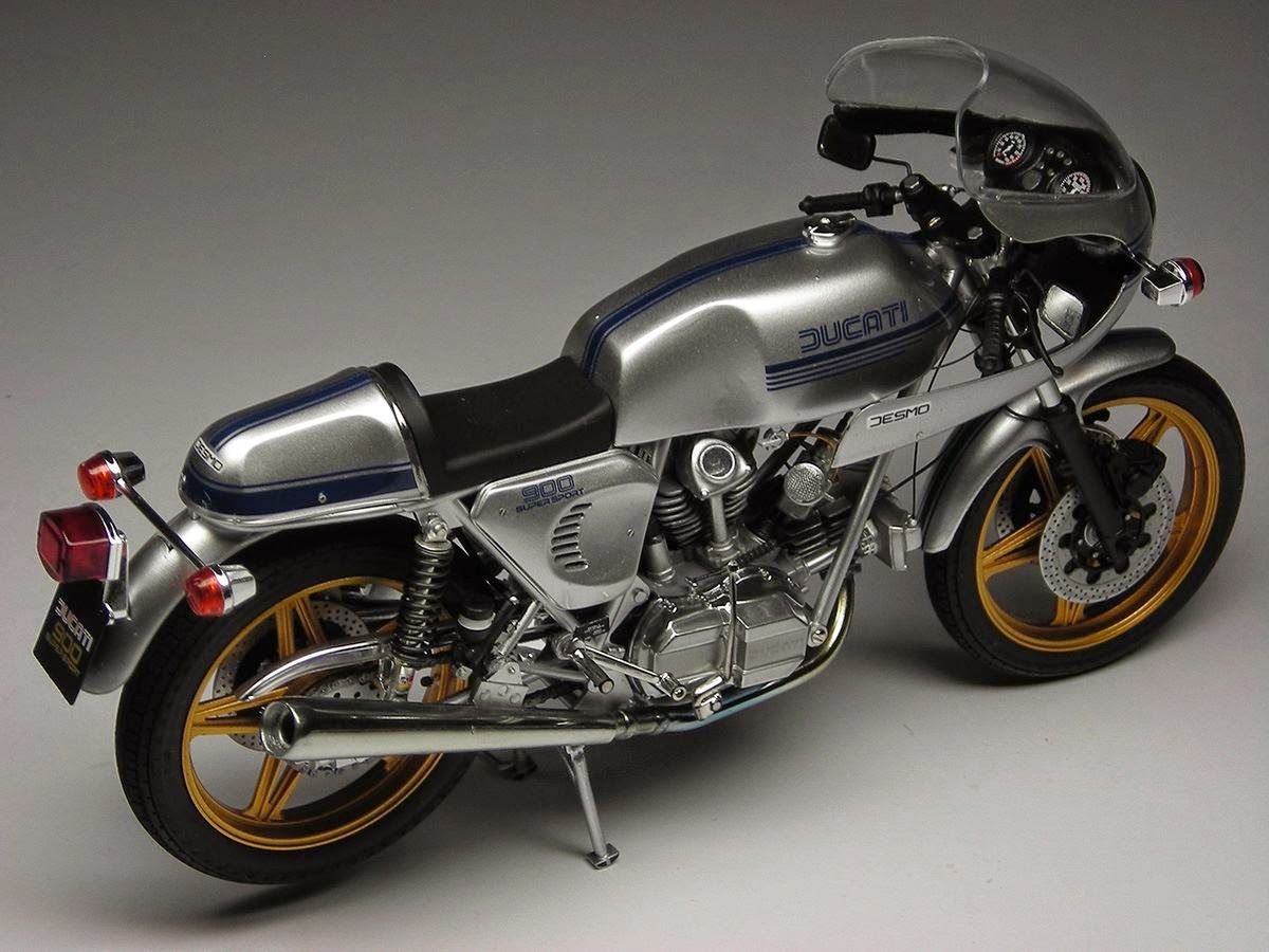 Tamiya Ducati 900