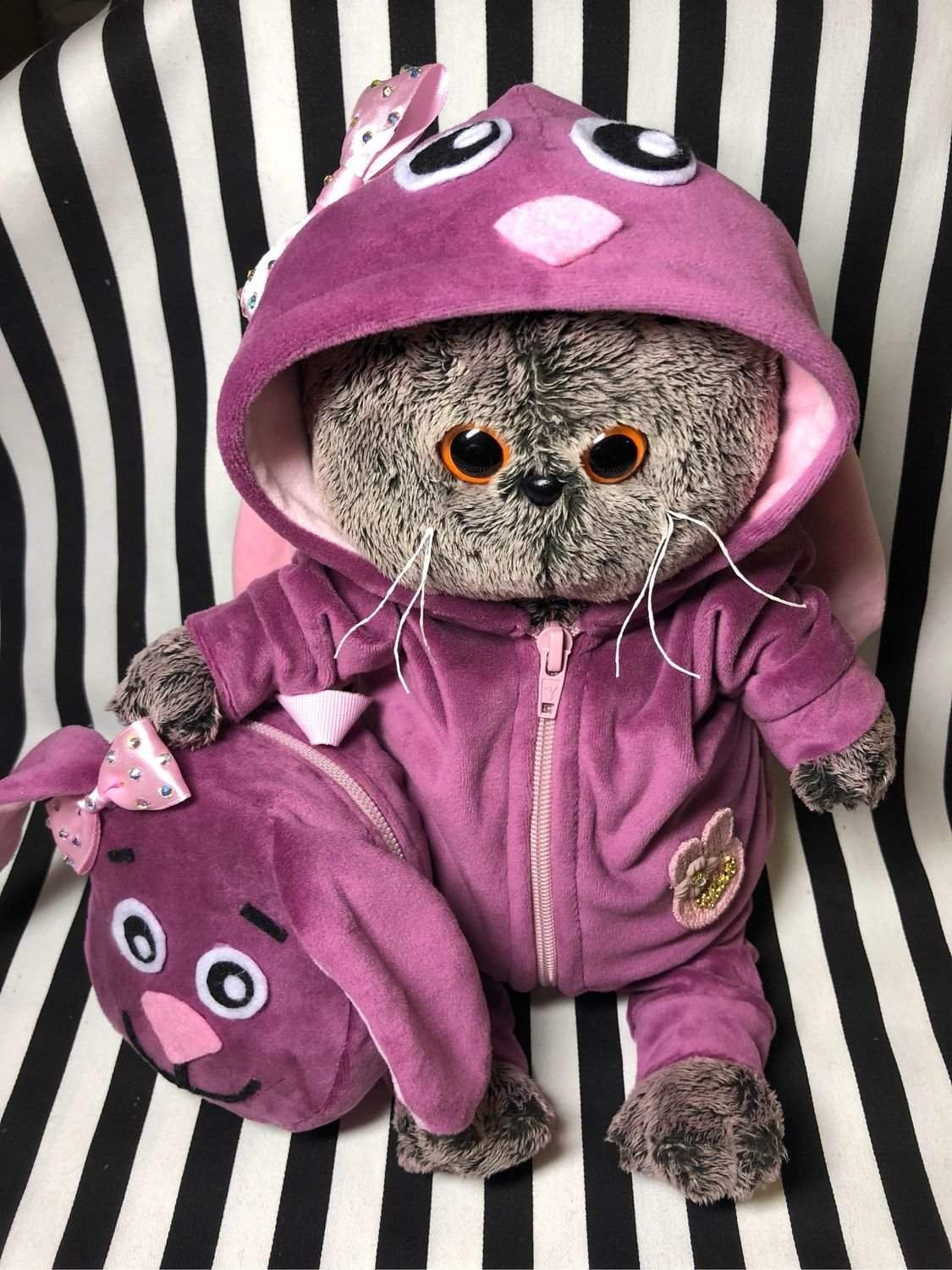 Кот Басик и Лили