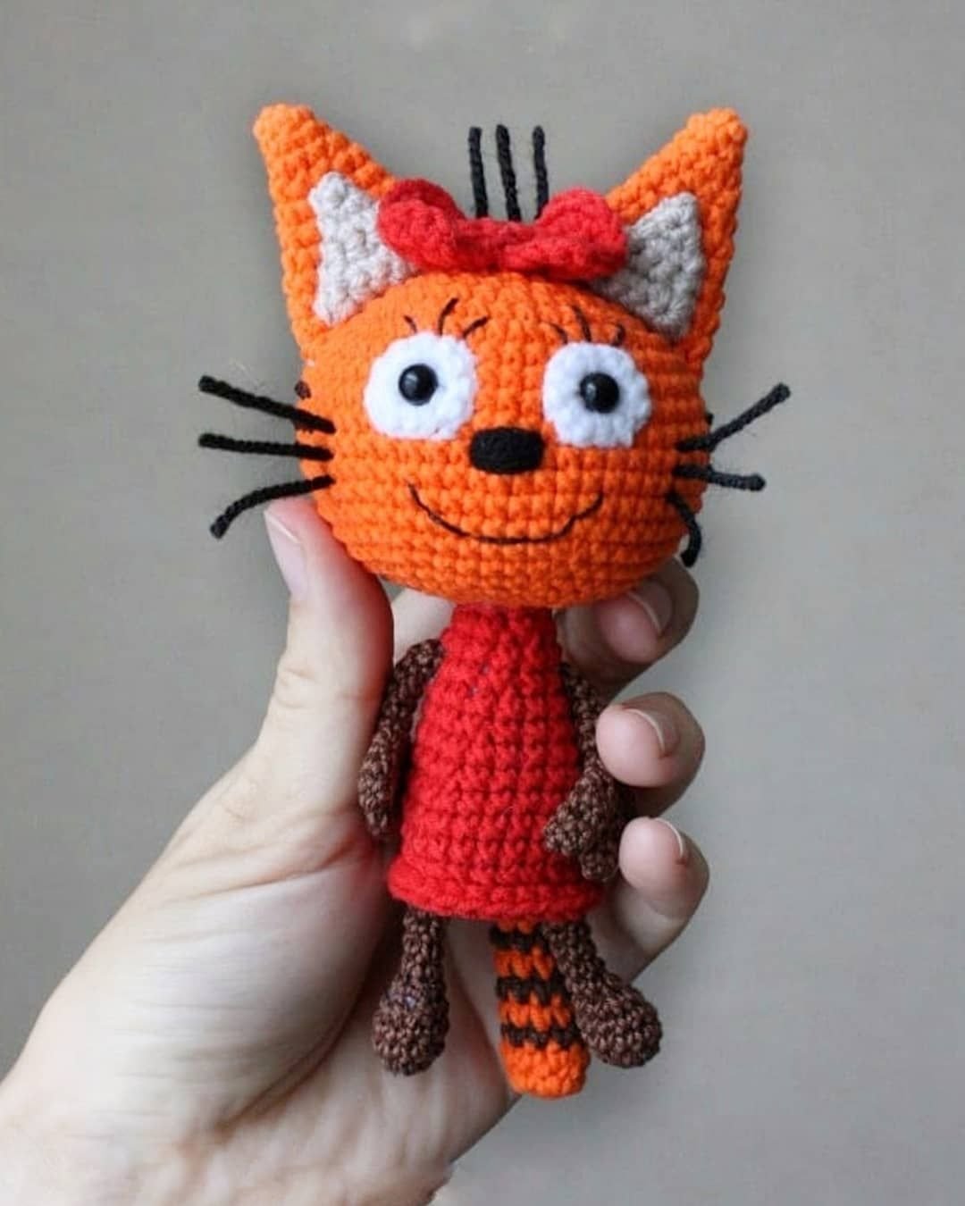 Амигуруми три кота Карамелька