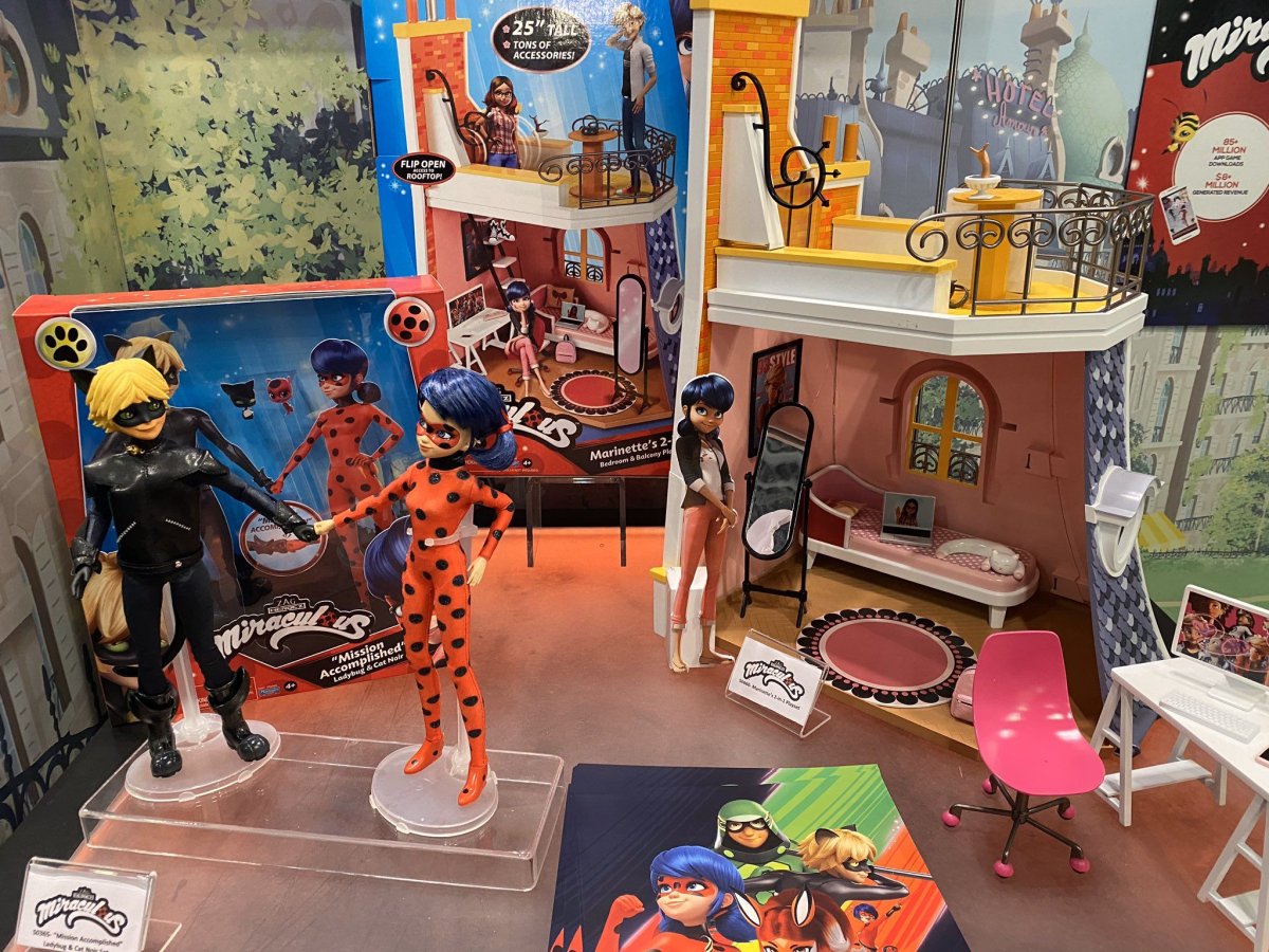 Куклы леди баг от playmates Toys
