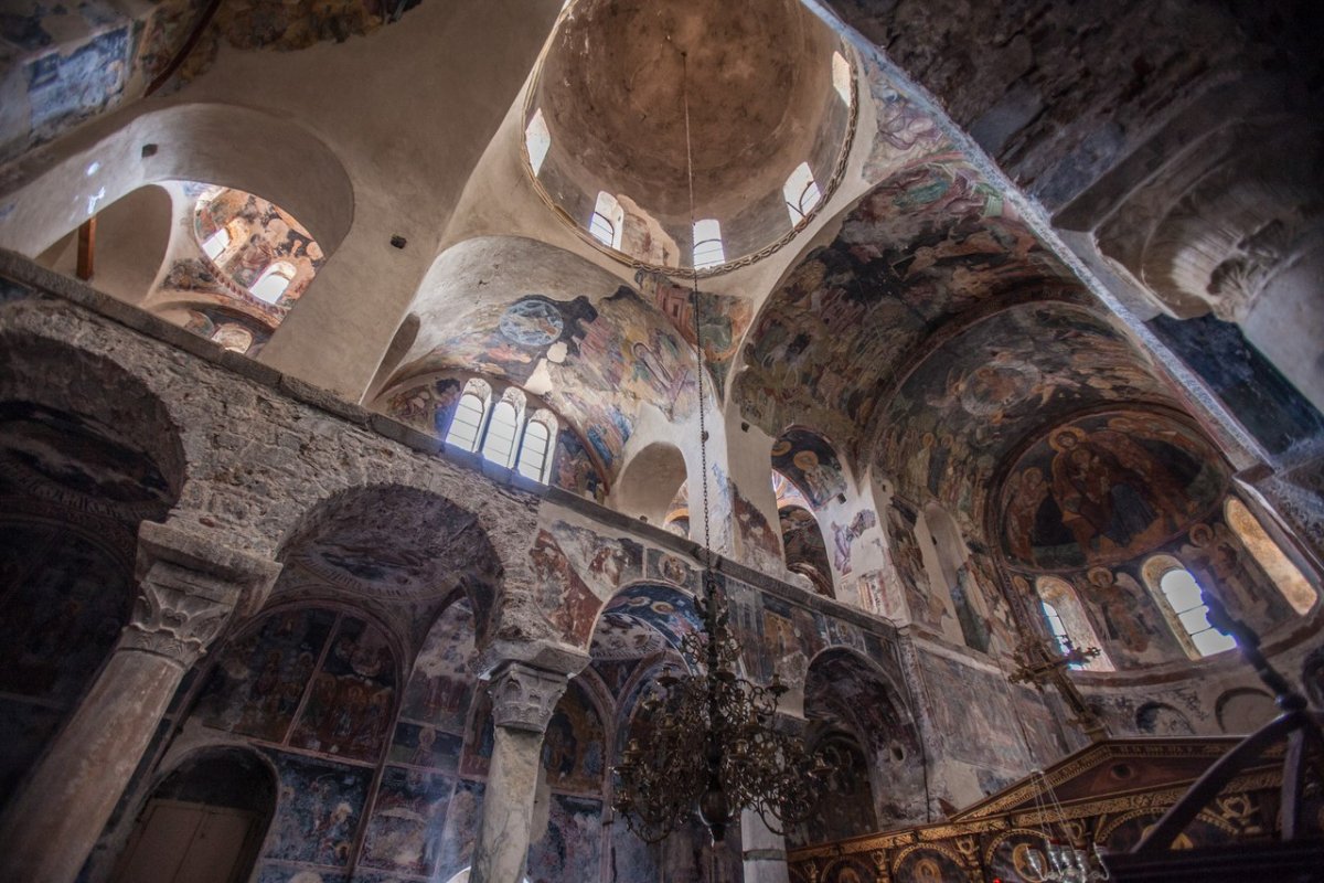 Церковь Богоматери Пантанассы.1428 г.купольная базилика. Мистра.