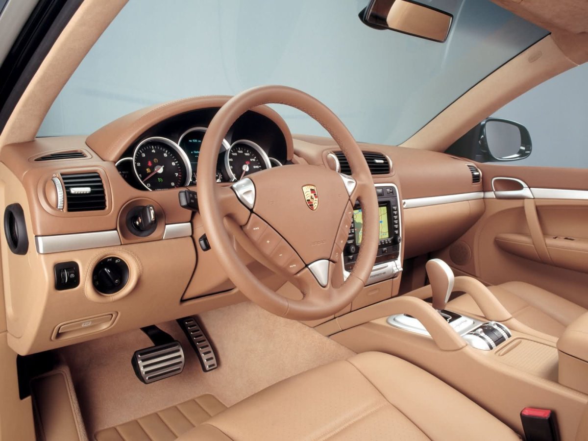 Porsche Cayenne 955 салон