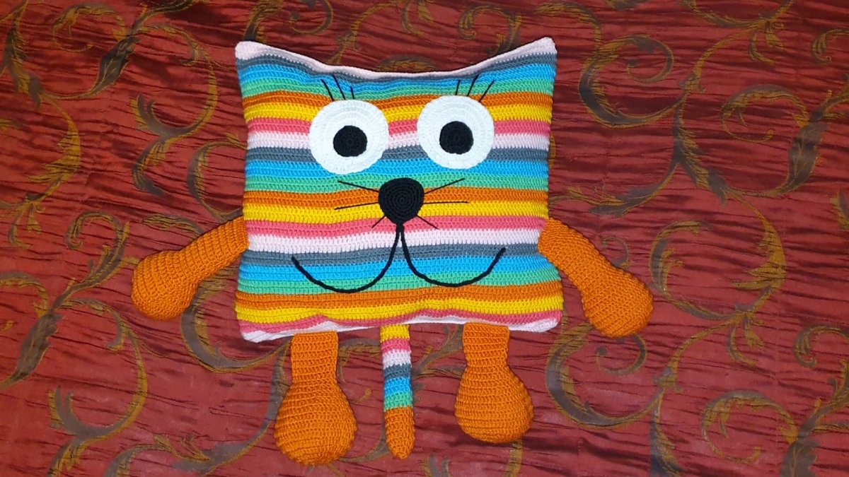 Кот подушка крючком