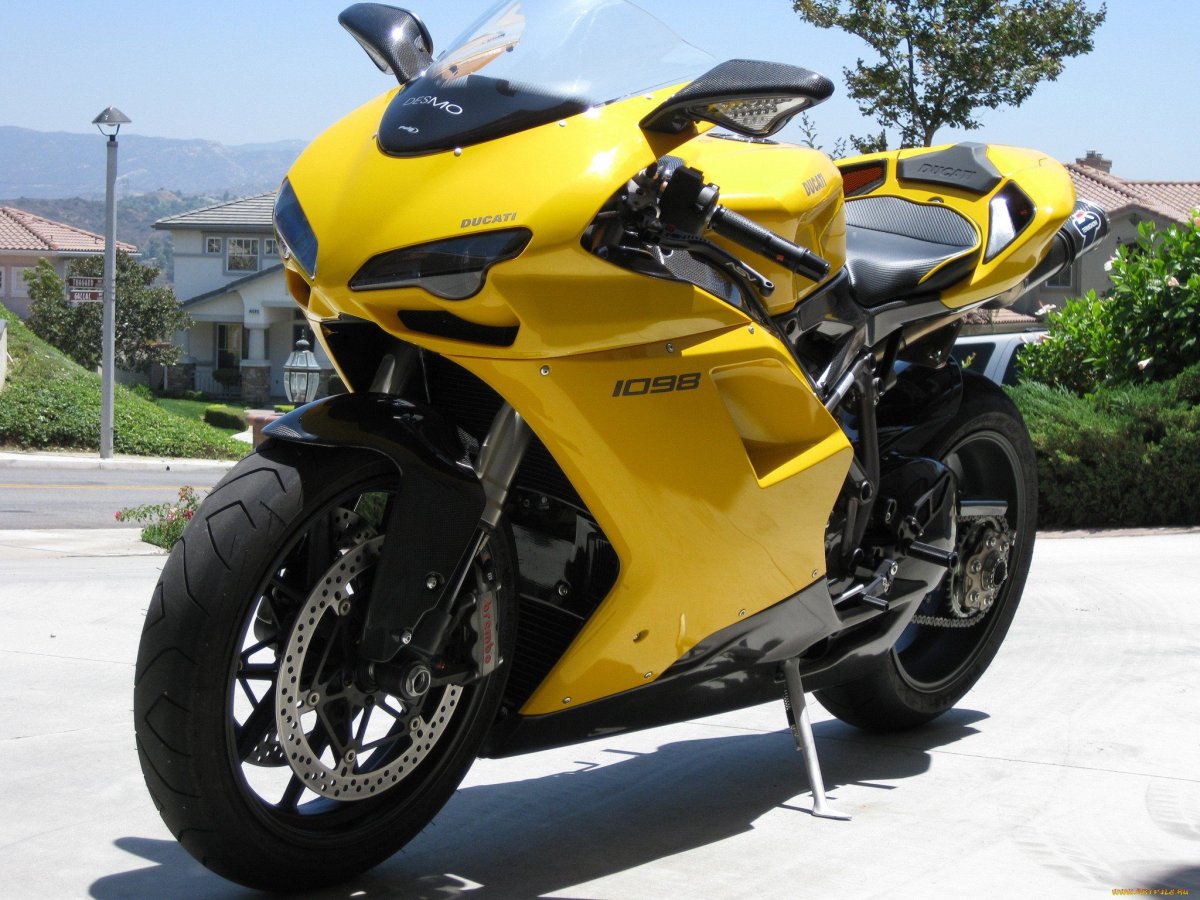 Ducati 1098 жёлтый