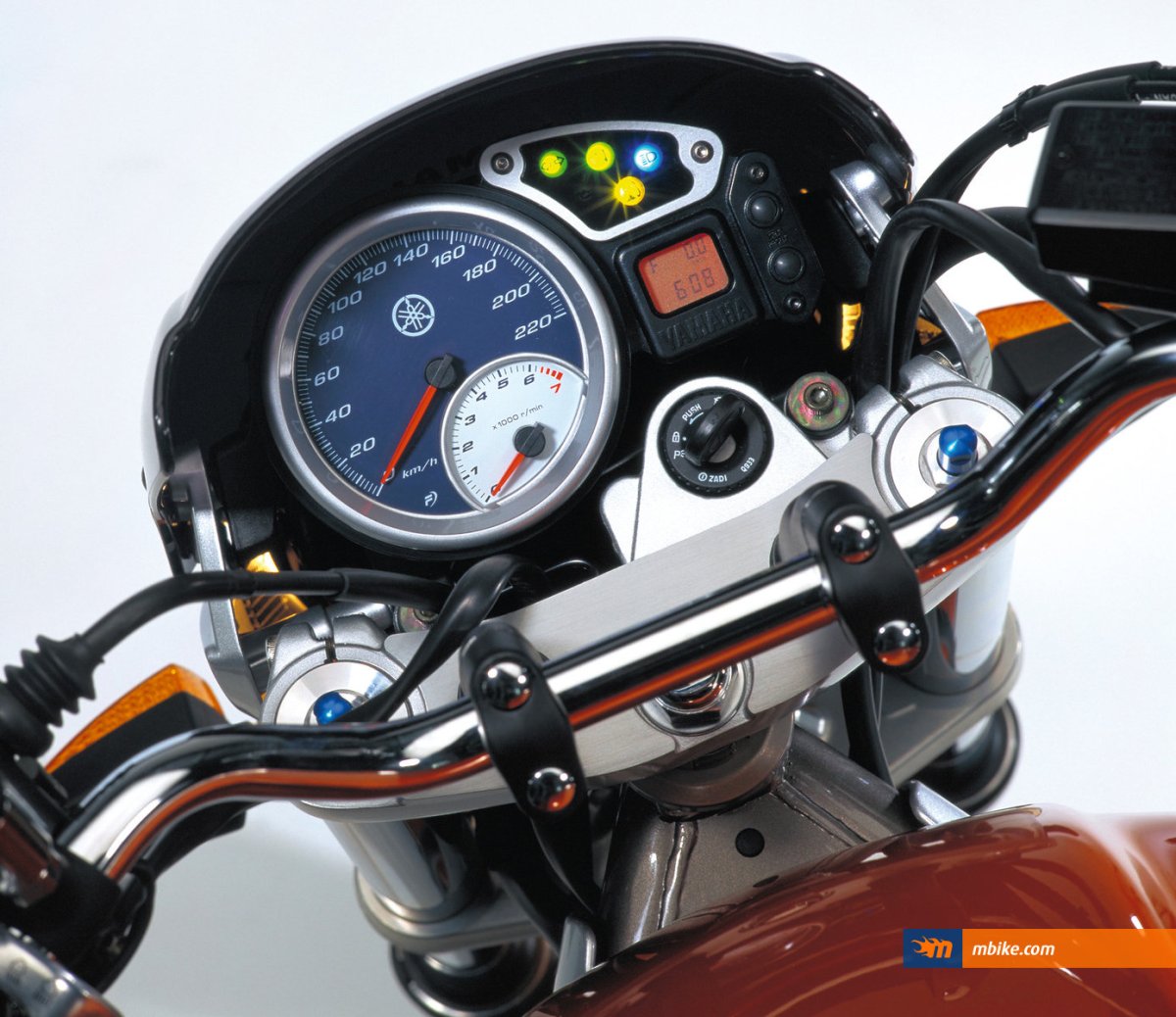 Ямаха BT 1100