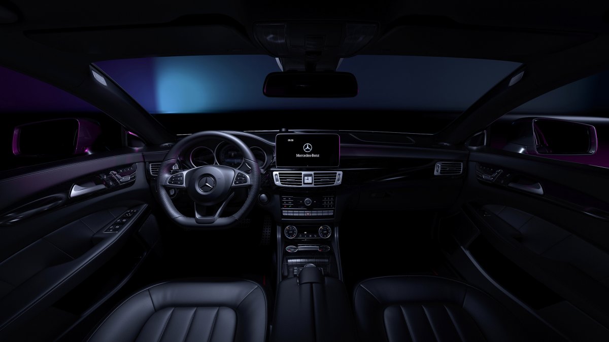 Mercedes Benz v 63 AMG черный салон