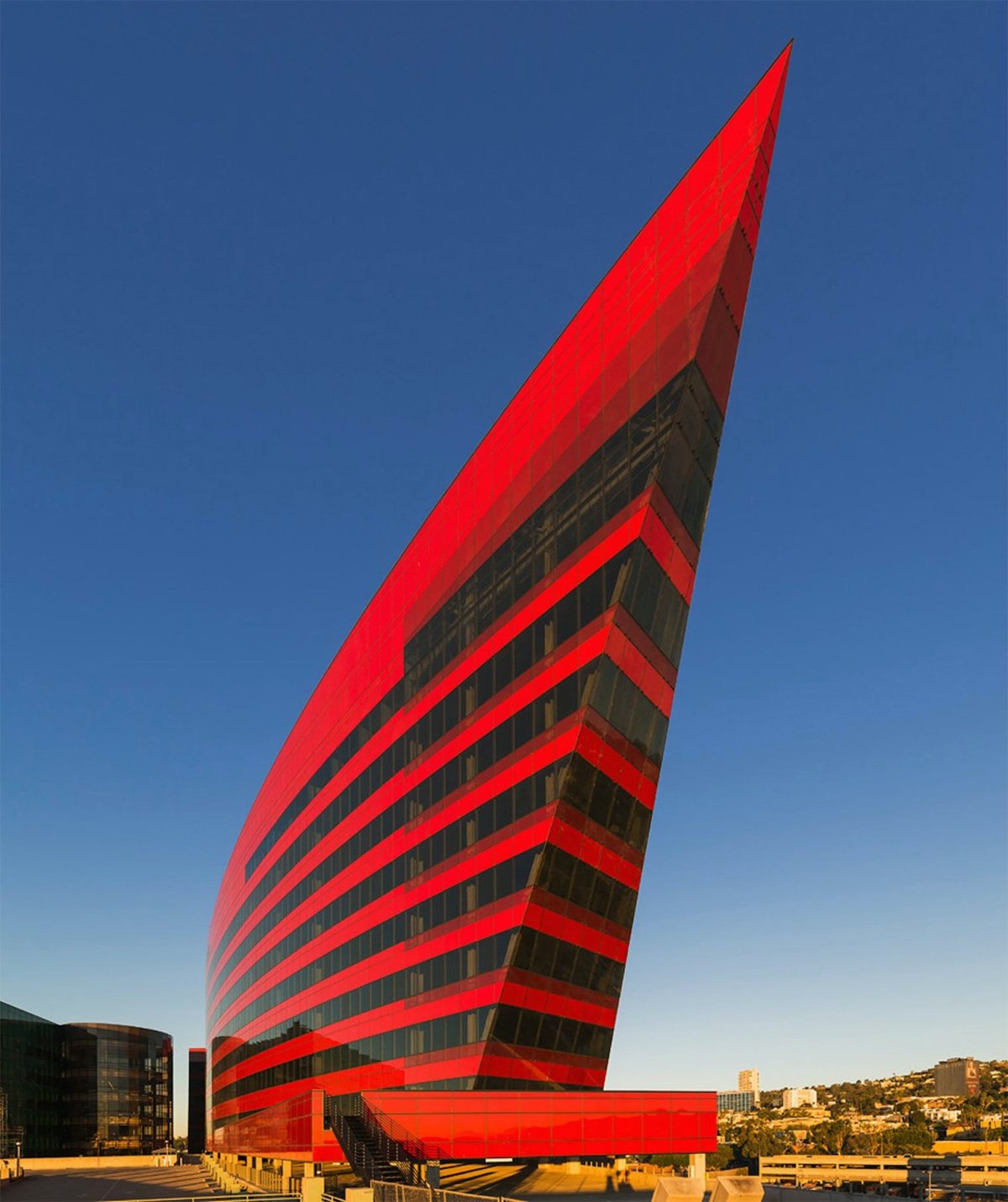 Red building Лос Анджелес