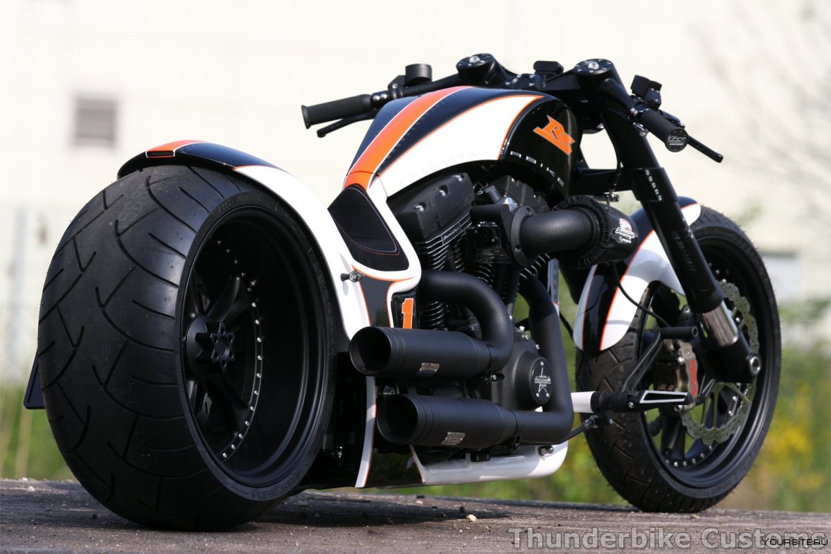 Harley Davidson v-Rod Драгстер