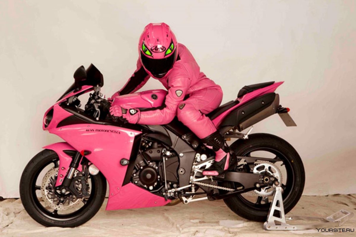 Yamaha r1 розовая