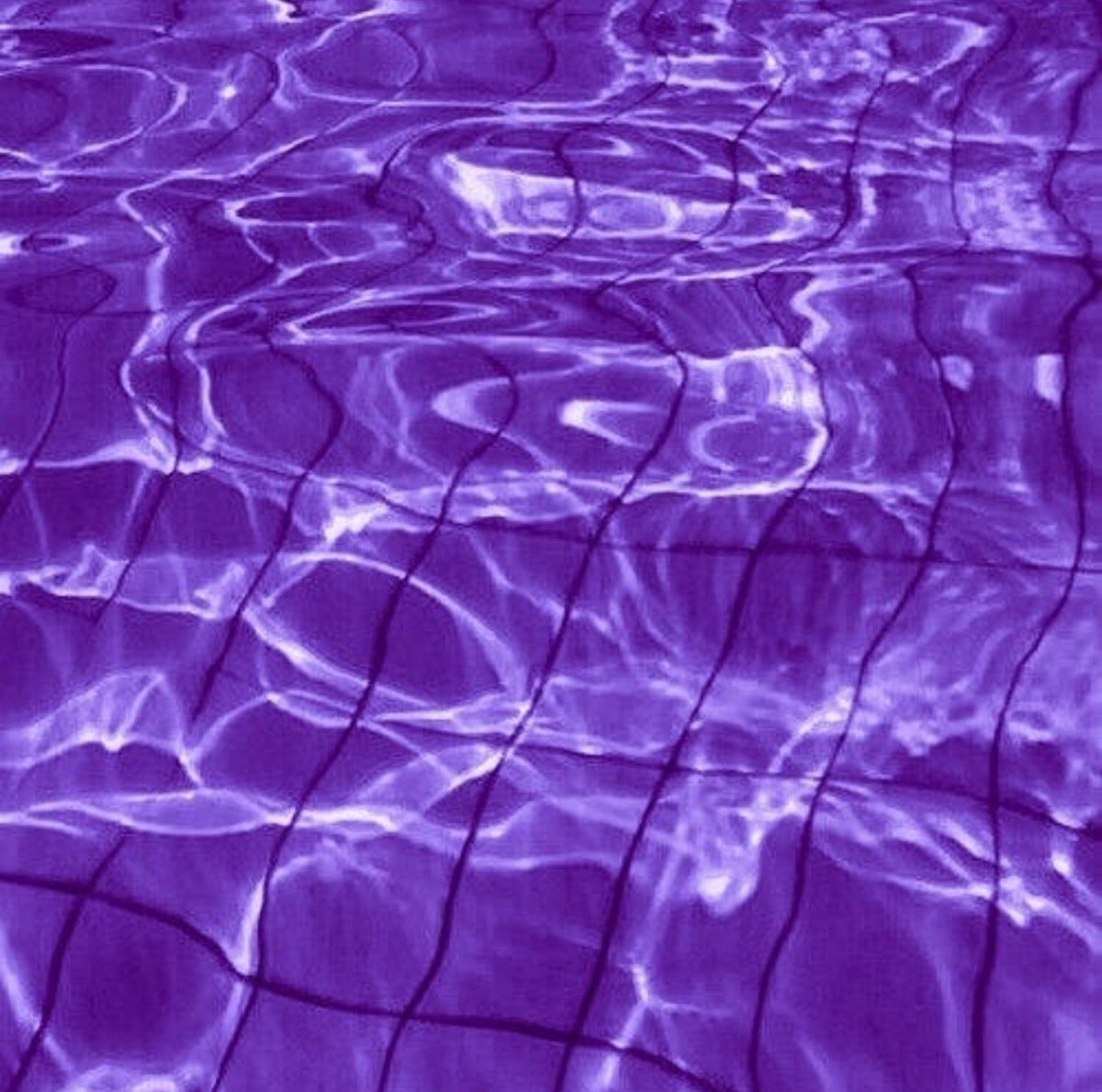 Фиолетовая вода Эстетика