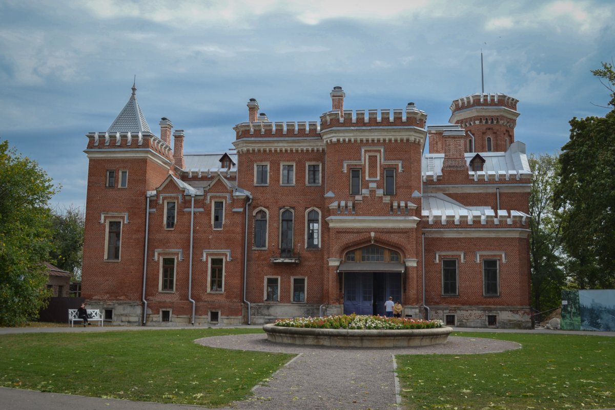 Дворец Ольденбургских фасад