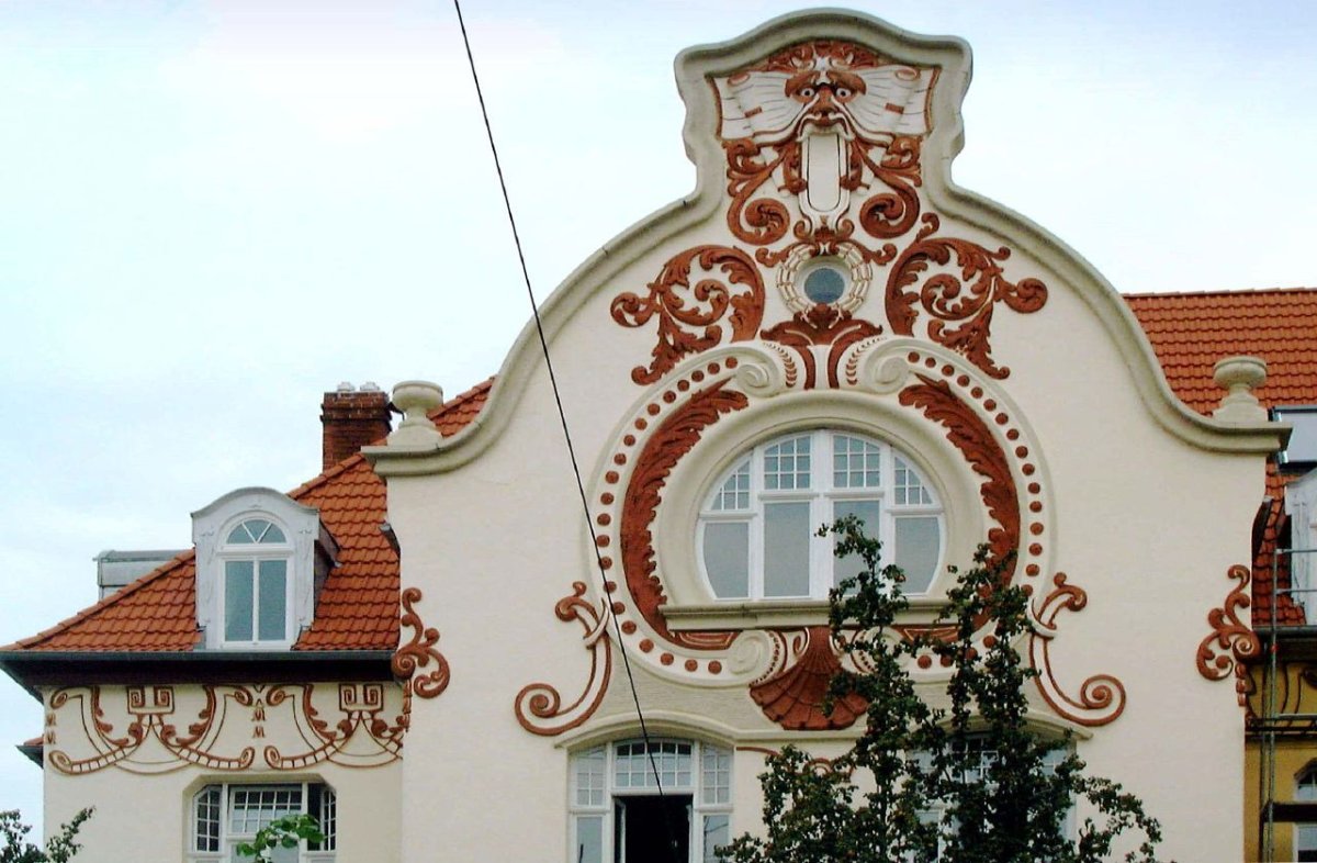 Фронтон Модерн