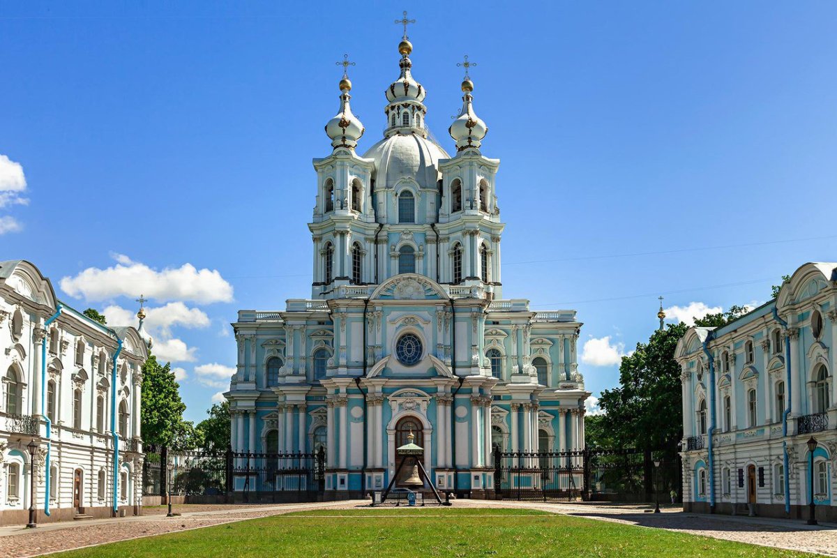 Смольный собор Растрелли