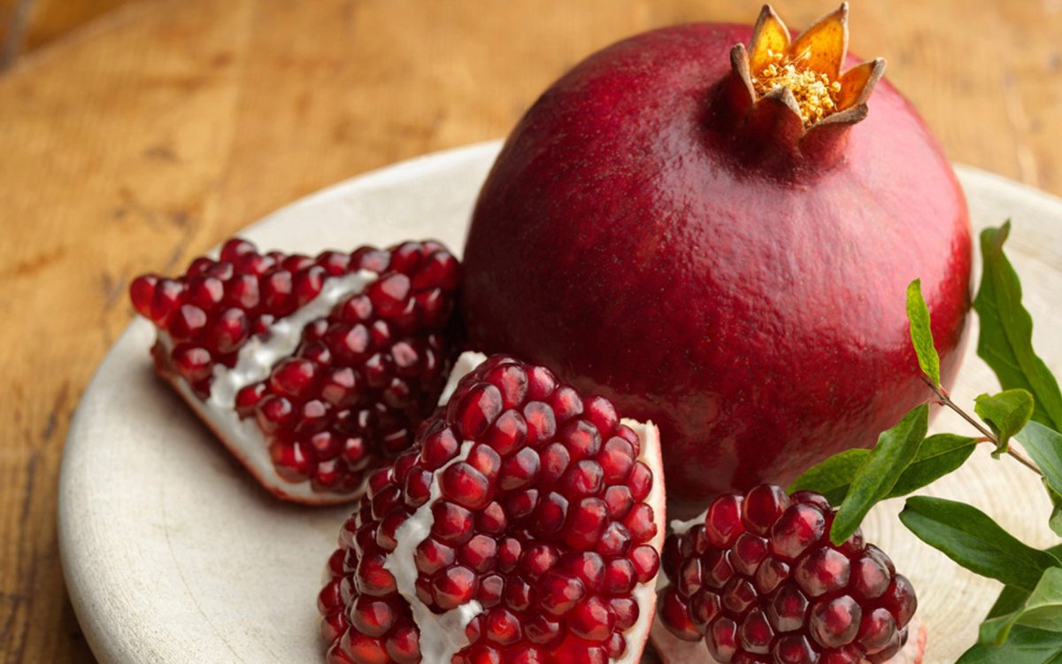 Гранат Pomegranate