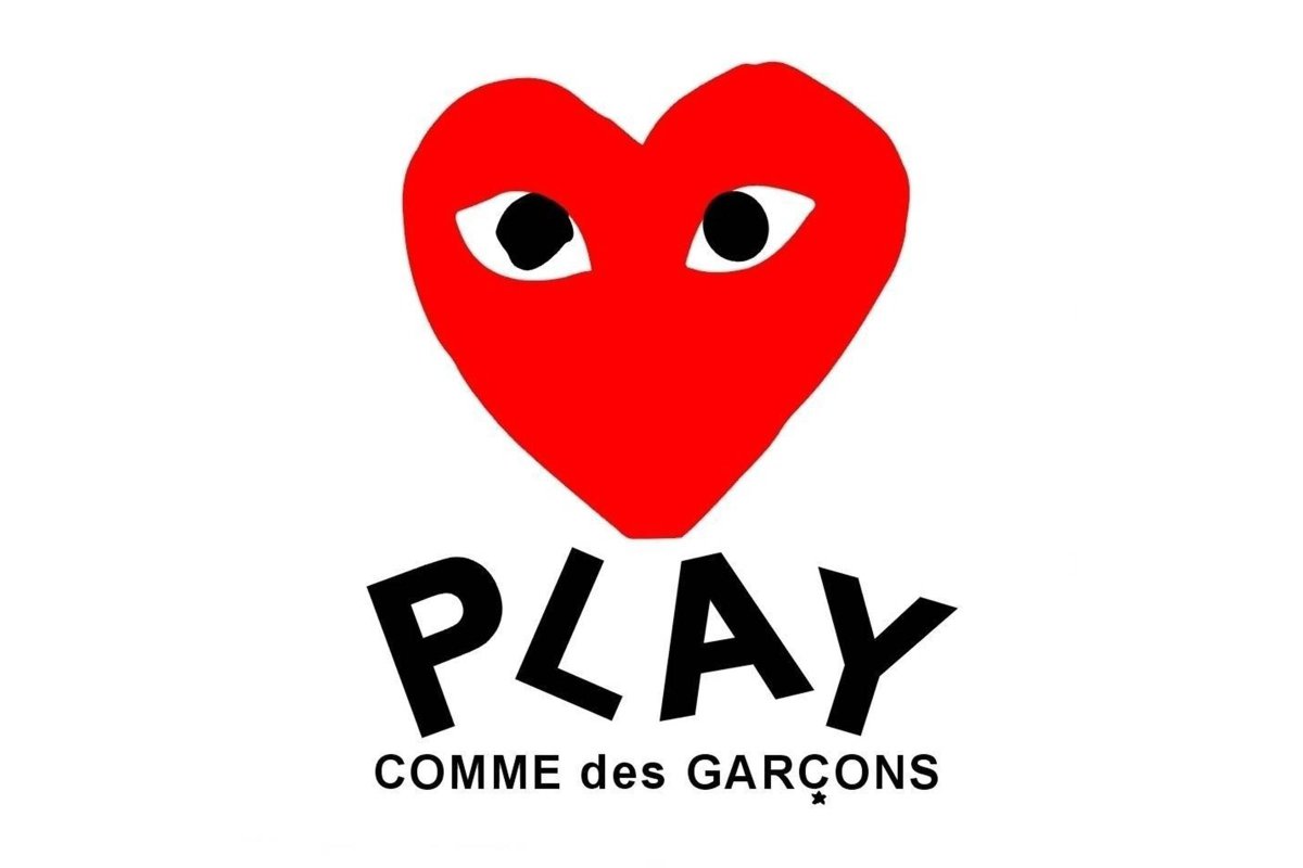 Play comme des garcons логотип