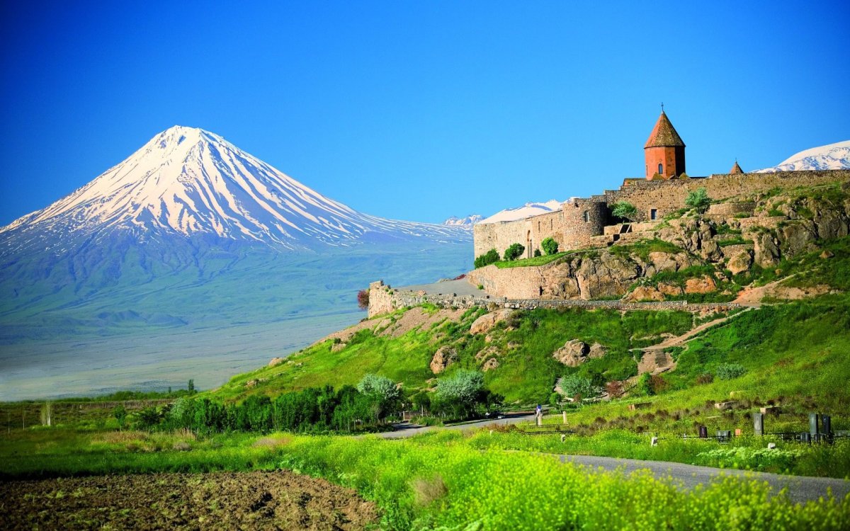 Гора Арарат и хор Вирап