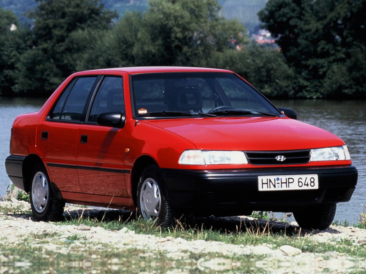 Hyundai Pony 1982