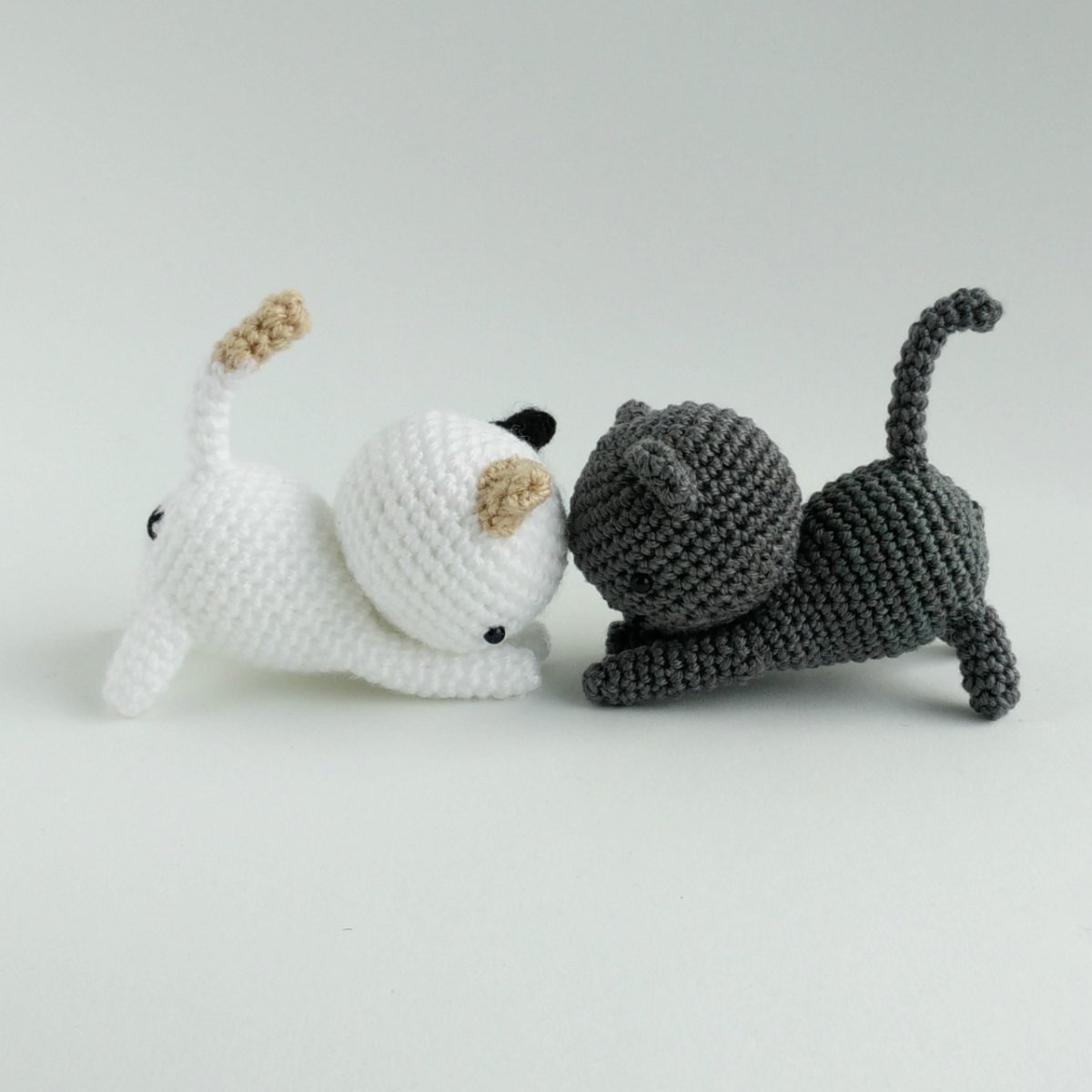 Кот амигуруми крючком