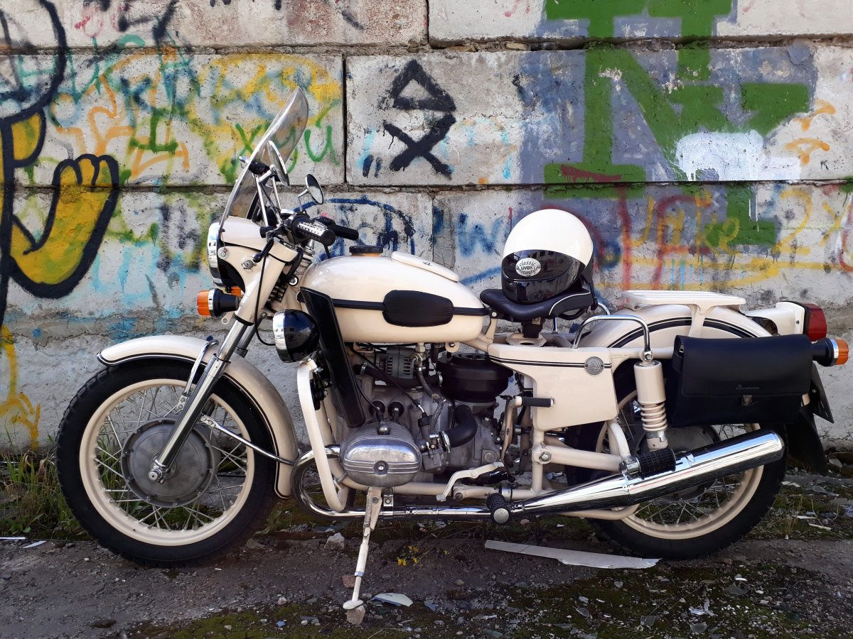Урал Соло 650
