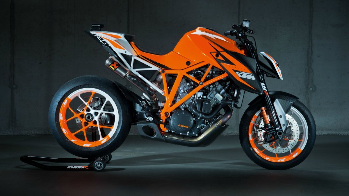Мотоцикл KTM 1290 super Duke r